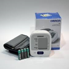 فشارسنج دیجیتالی بازویی Omron مدل M1 Basic